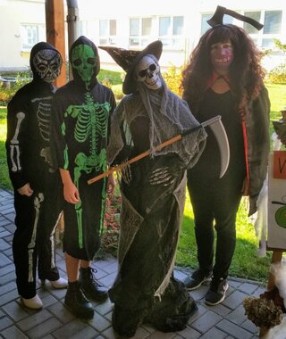 Halloweenske vyrezávanie tekvíc 2021 - 01