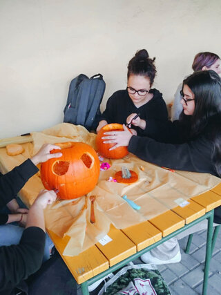 Halloweenske vyrezávanie tekvíc - 07