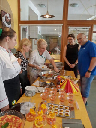 Prezentácia projektov erasmus+ v a klube - 10