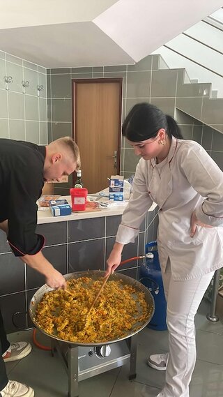 Paella v a klube - 01