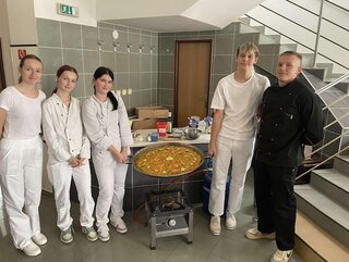 Paella v a klube - 02