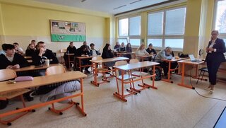 Zvyšovanie finančnej gramotnosti s v.k - 02