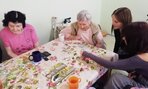 Naši dobrovoľníci v zariadení pre seniorov - 02