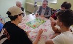 Naši dobrovoľníci v zariadení pre seniorov - 03