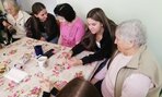 Naši dobrovoľníci v zariadení pre seniorov - 07